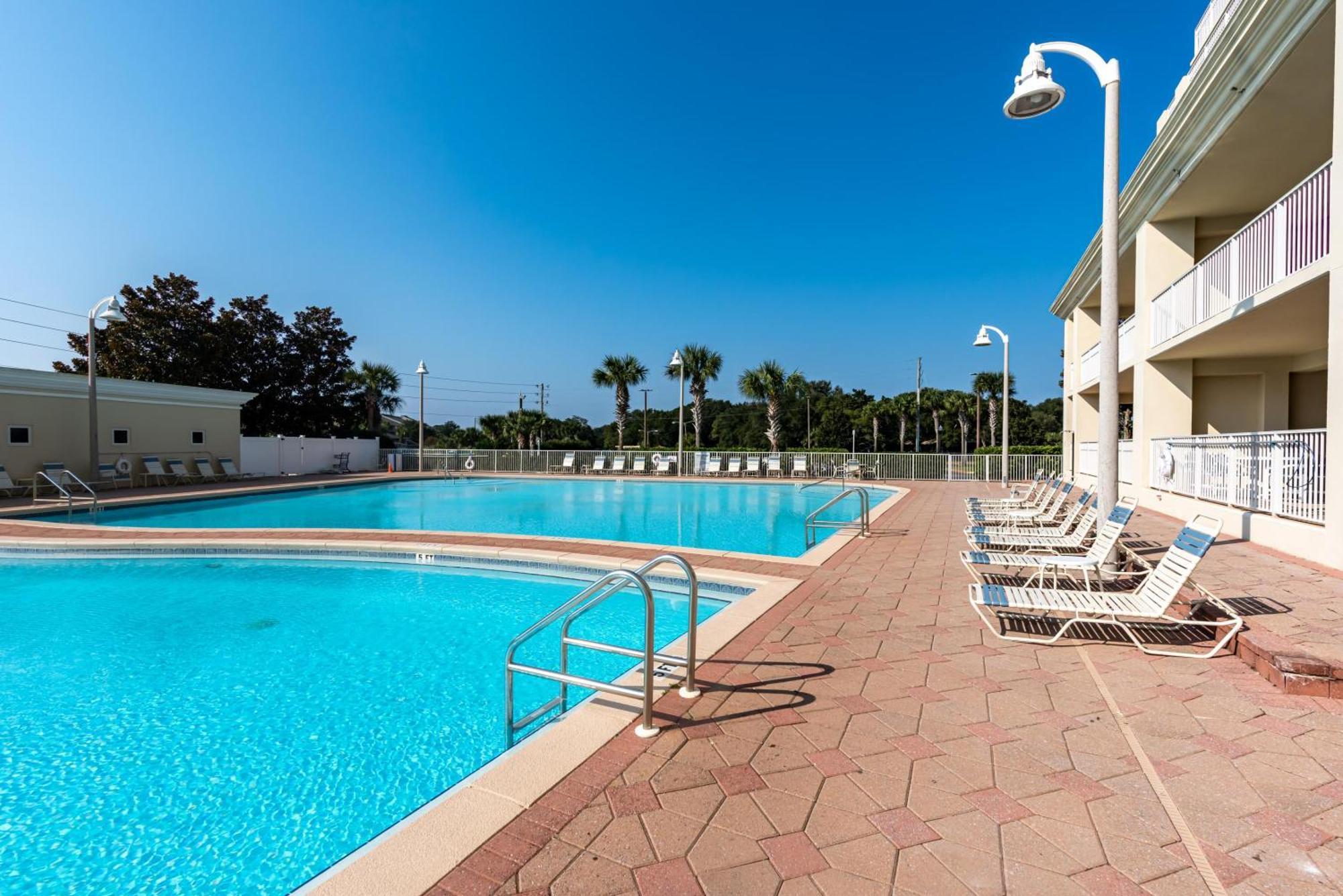 Ariel Dunes II 109 Destin Luaran gambar